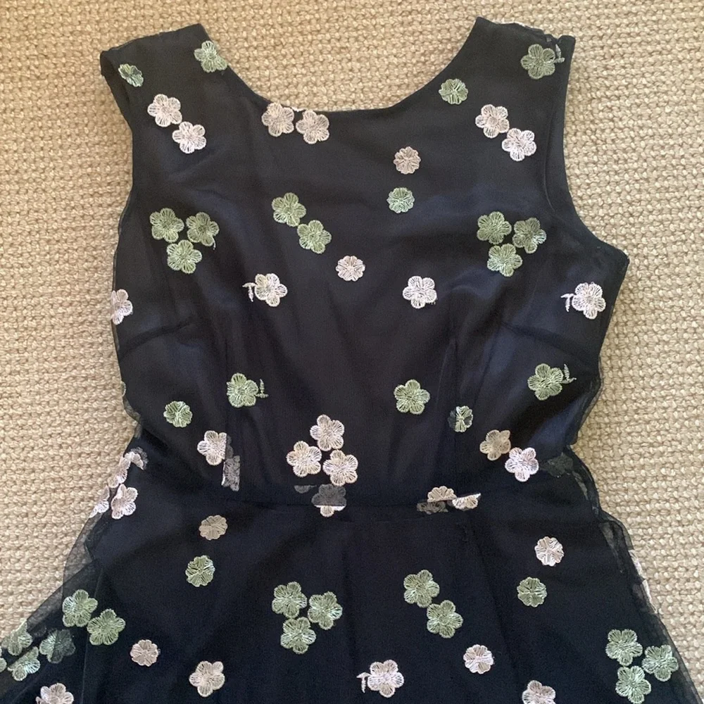 Tahari, size 10, embroidered pink, blue and green on black - Picture 3 of 6